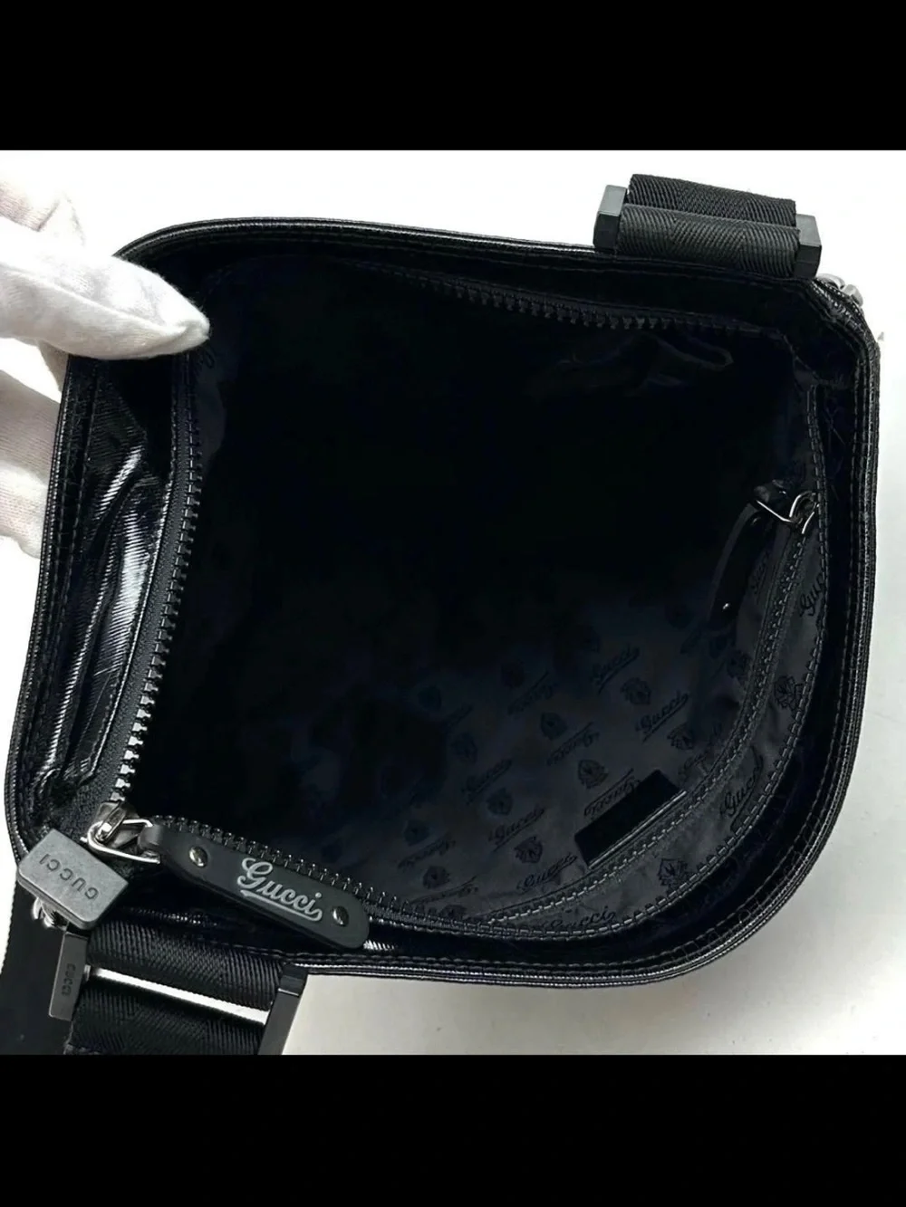 Gucci Black Patent Leather Crossbody Bag